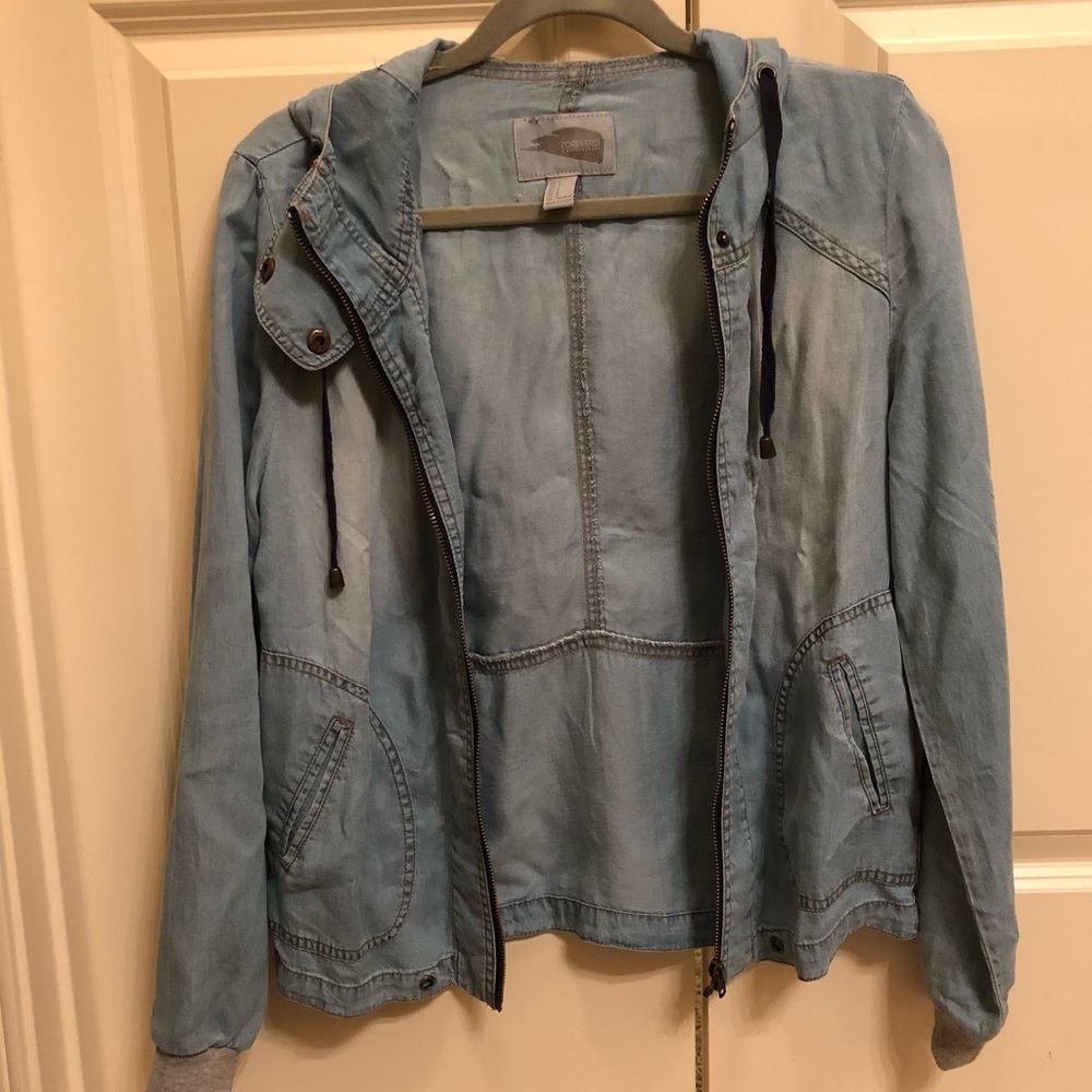 NWOT Forever 21 Light Chambray Jacket